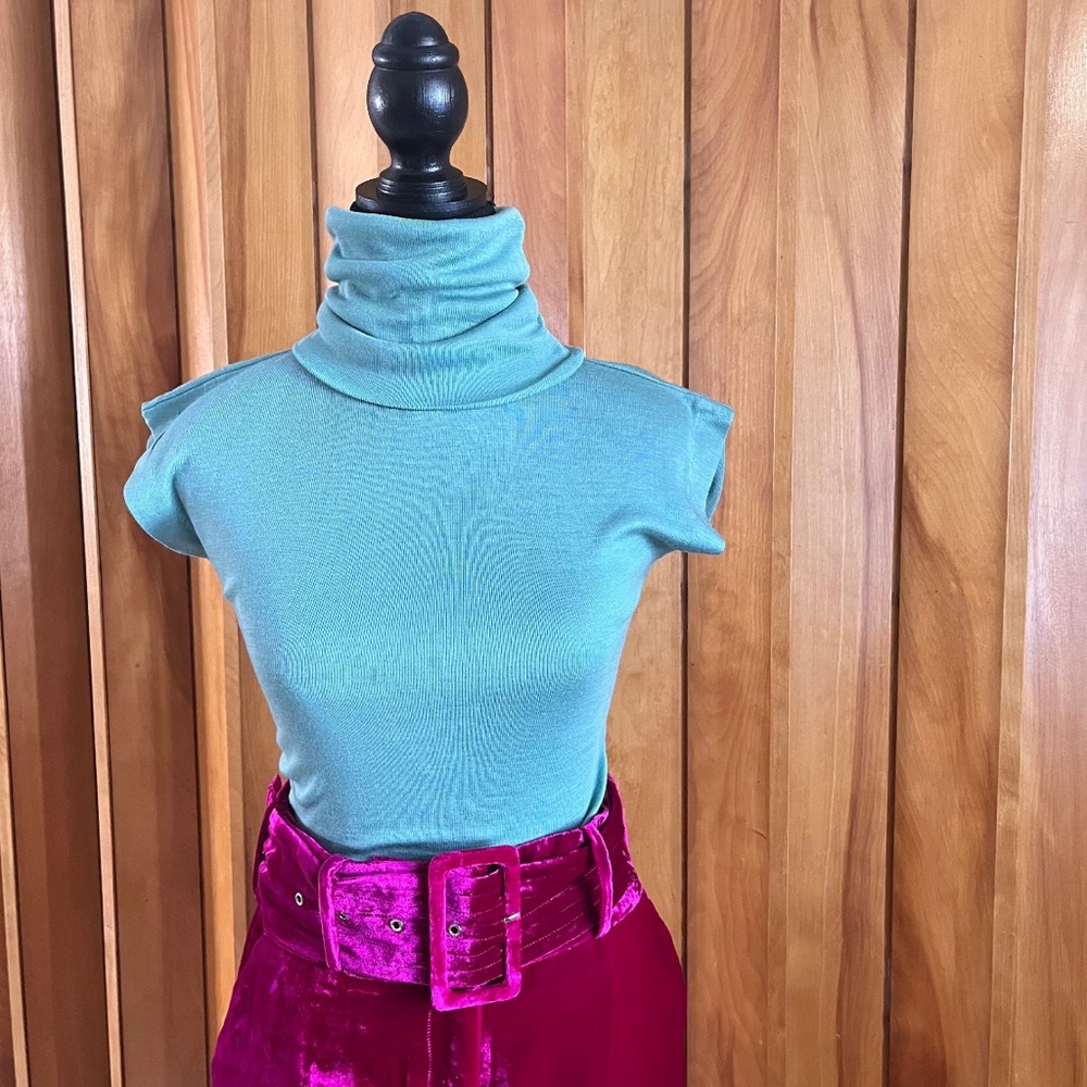 Vintage 1970’s Teal Short Sleeve Turtle Neck Top, Extra Small - Picture 2 of 5